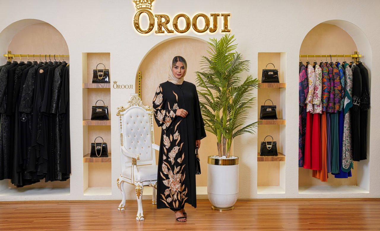 آینده طراحی سفارشی در صنعت پوشاک: از اسکن بدن تا لباسِ بی‌نقصِ سفارشی